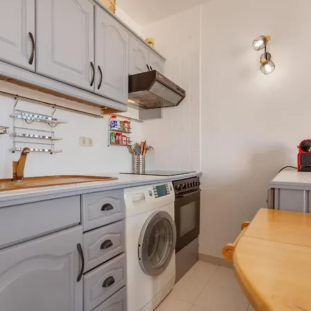 Casa Paradise Jannest * 아데제