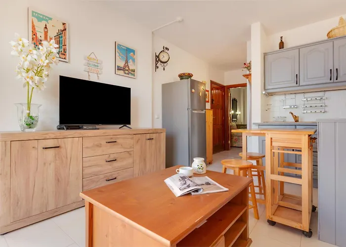 Casa Paradise Jannest * 아데제